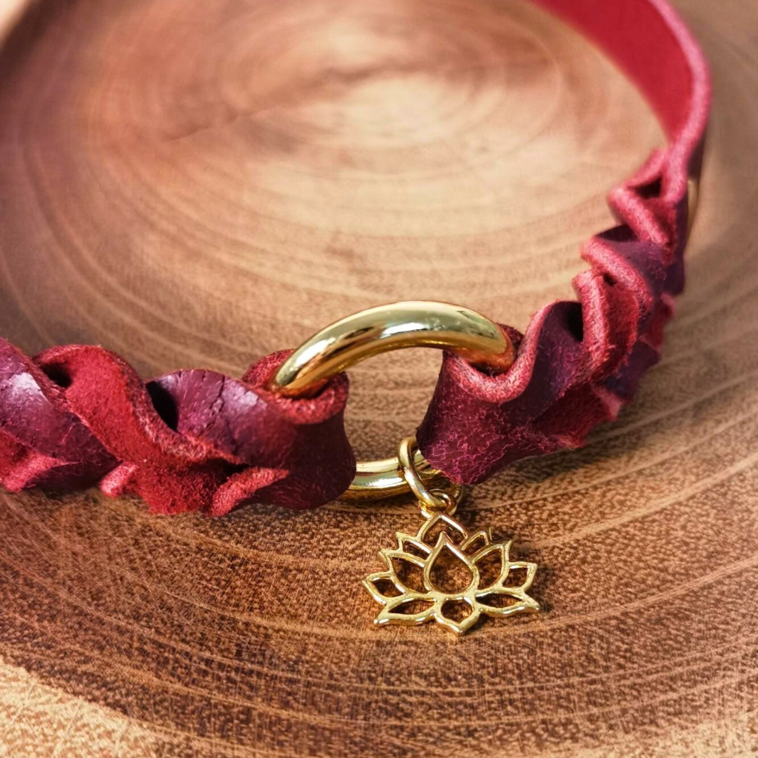 Limited Edition ❤️ Coleira Amour de couro vermelho vintage trançado